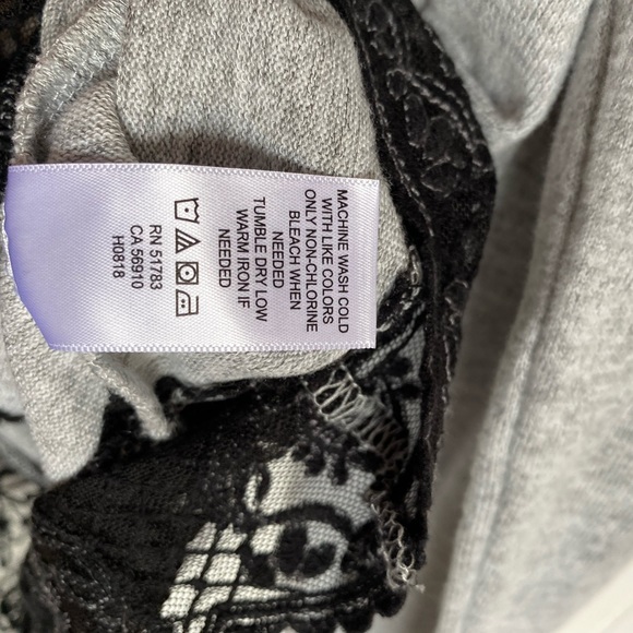 Maurices - M - Long Sleeve Sweater Lace Detail - Picture 6 of 6